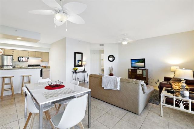 4610 Saint Croix LN # 1027, Naples, FL 34109