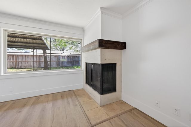 1906 Shadow Bend Drive, Houston, TX 77043