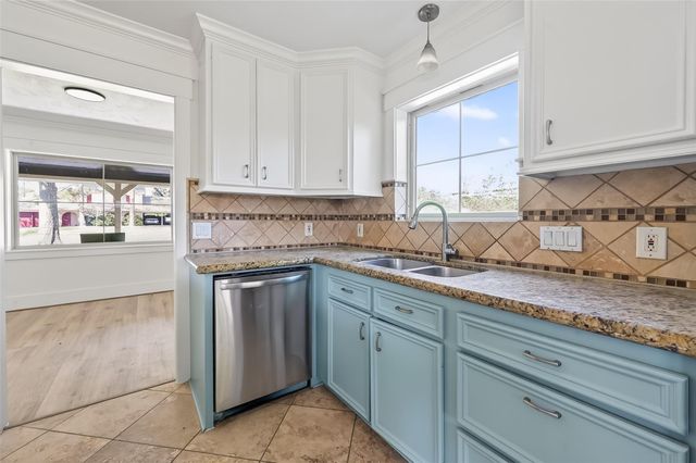 1906 Shadow Bend Drive, Houston, TX 77043