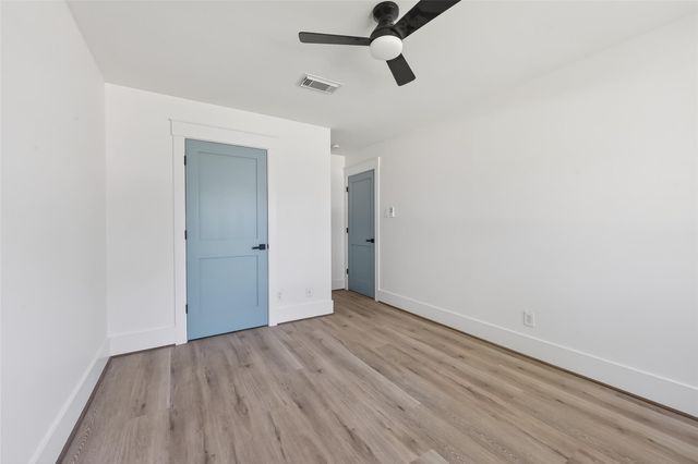 1906 Shadow Bend Drive, Houston, TX 77043