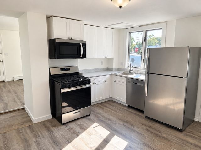 56 Bates 56B, Quincy, MA 02169