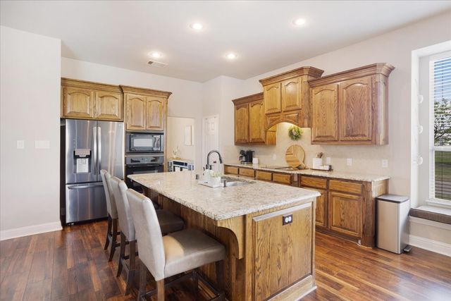 373 Sundance Drive, Van Alstyne, TX 75495