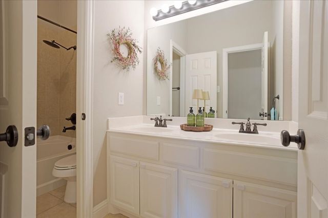 373 Sundance Drive, Van Alstyne, TX 75495
