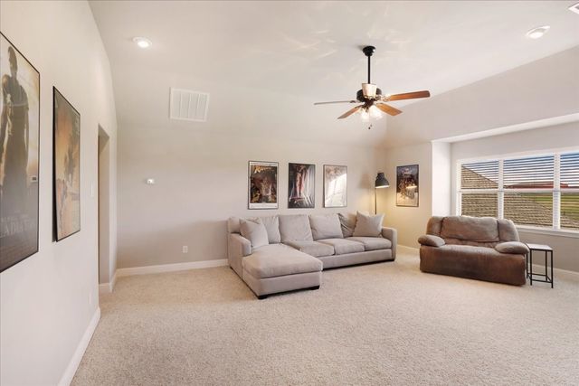 373 Sundance Drive, Van Alstyne, TX 75495