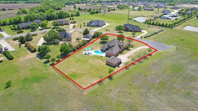 373 Sundance Drive, Van Alstyne, TX 75495