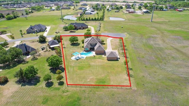 373 Sundance Drive, Van Alstyne, TX 75495