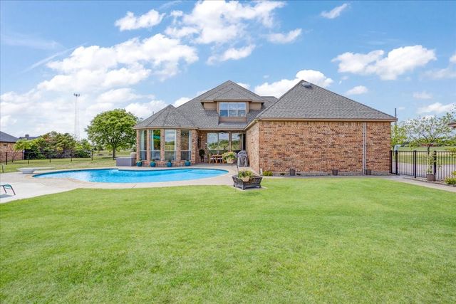 373 Sundance Drive, Van Alstyne, TX 75495