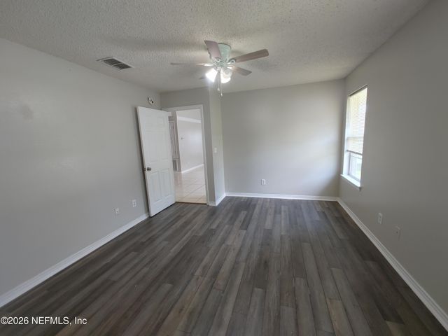 7548 CLIFF COTTAGE Drive, Jacksonville, FL 32244