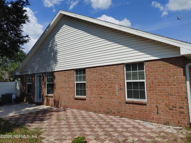 7548 CLIFF COTTAGE Drive, Jacksonville, FL 32244