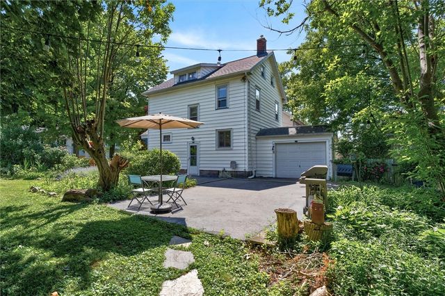148 Rawlinson Road, Irondequoit, NY 14617