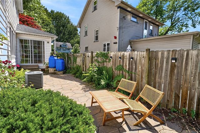 148 Rawlinson Road, Irondequoit, NY 14617