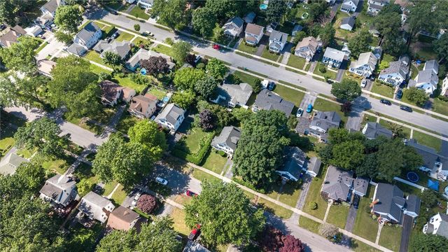148 Rawlinson Road, Irondequoit, NY 14617