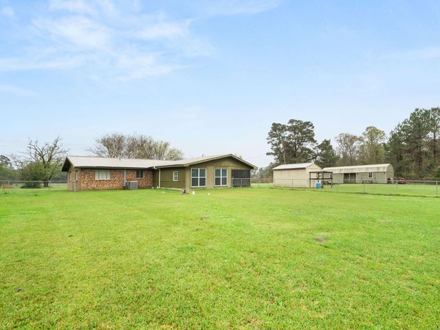 707 W Hawthorne Rd, Leesville, LA 71446