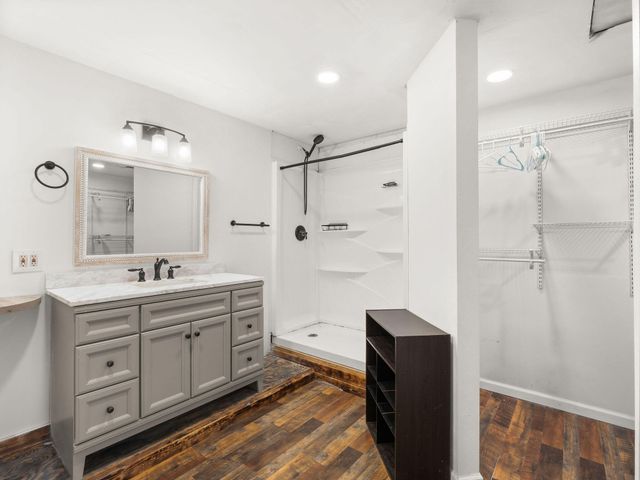 707 W Hawthorne Rd, Leesville, LA 71446