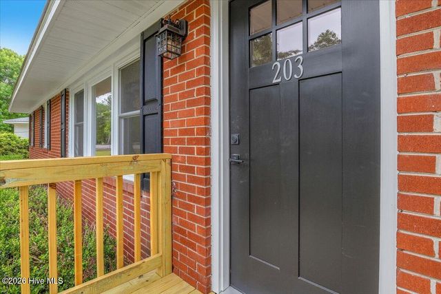 203 Sunnyvale Drive, Wilmington, NC 28412