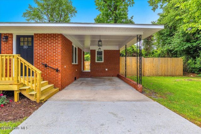 203 Sunnyvale Drive, Wilmington, NC 28412