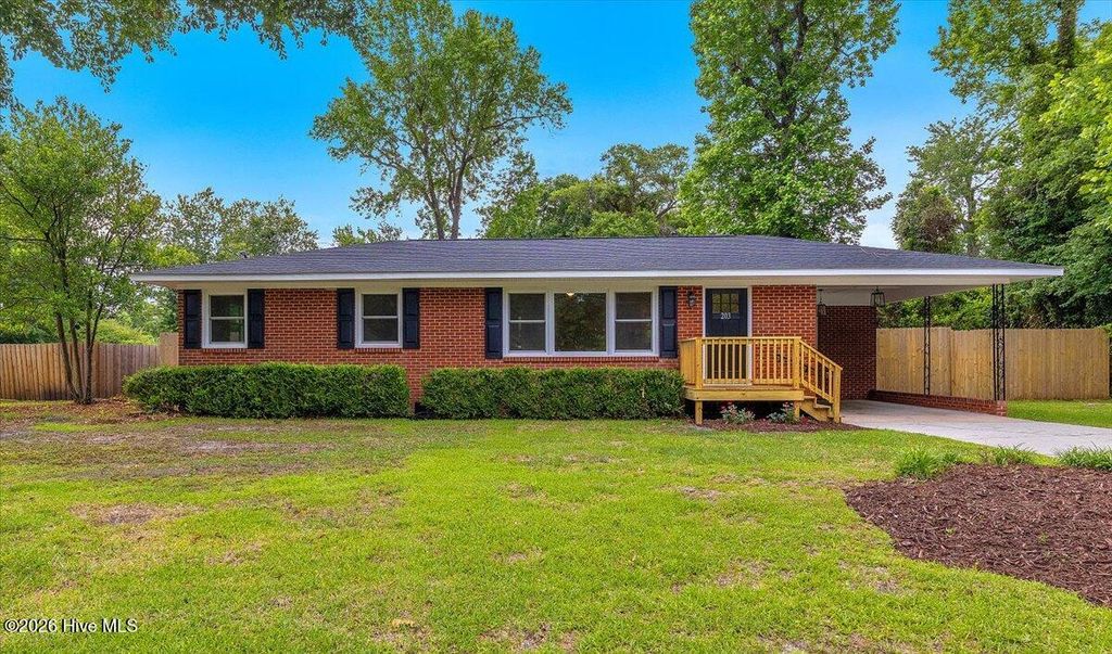 203 Sunnyvale Drive, Wilmington, NC 28412