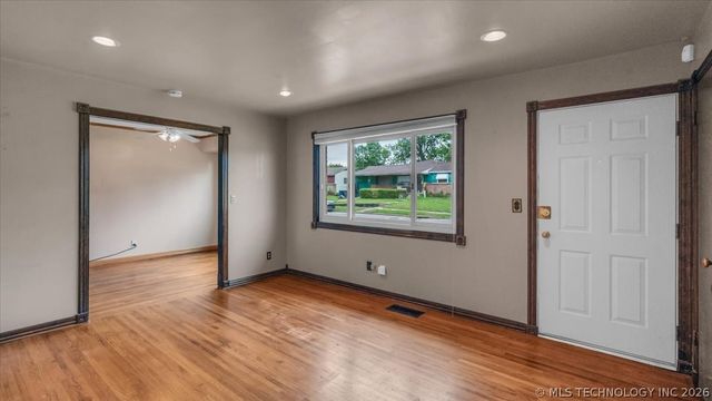 4956 S Maybelle Avenue, Tulsa, OK 74107