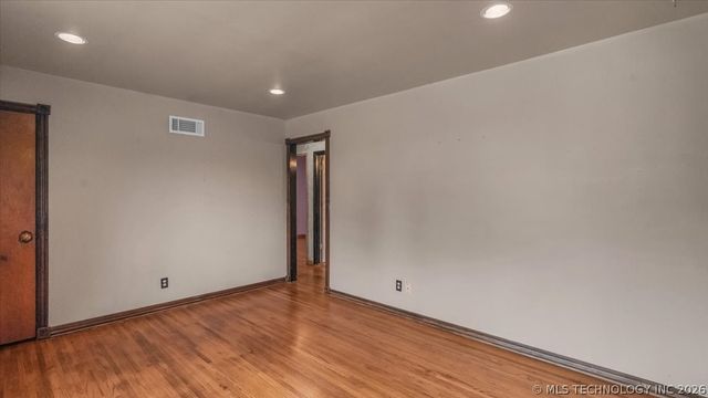 4956 S Maybelle Avenue, Tulsa, OK 74107