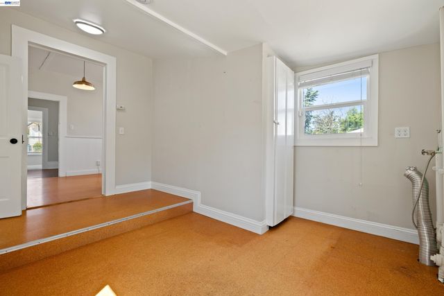 22836 High St, Hayward, CA 94541