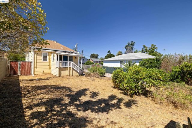 22836 High St, Hayward, CA 94541