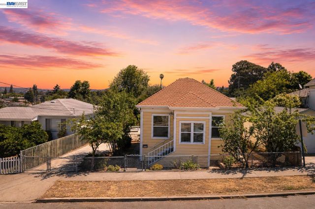 22836 High St, Hayward, CA 94541