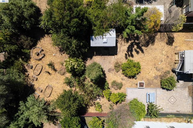 22836 High St, Hayward, CA 94541