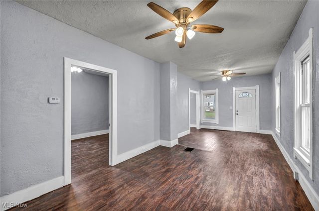 1311 W Erie, Lorain, OH 44052