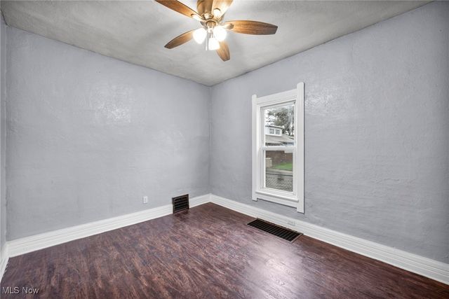 1311 W Erie, Lorain, OH 44052