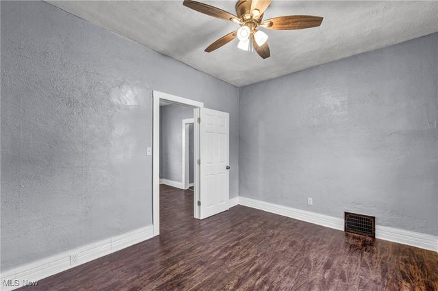 1311 W Erie, Lorain, OH 44052