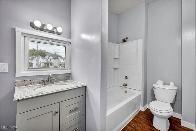 1311 W Erie, Lorain, OH 44052