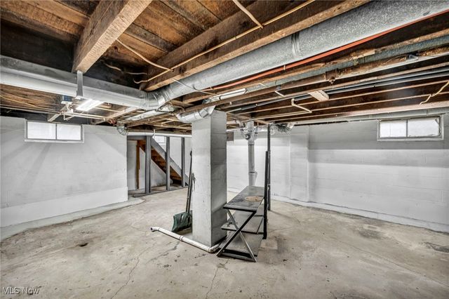 1311 W Erie, Lorain, OH 44052