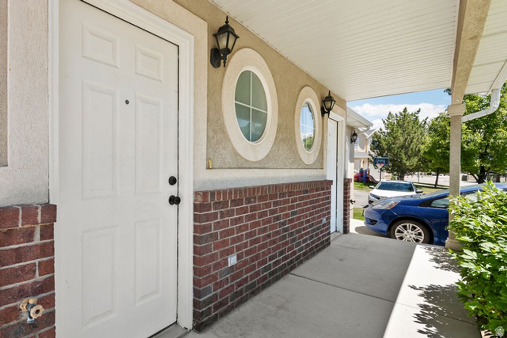 1248 W BRIDALWOOD LOOP, Lehi, UT 84043 — photo 3