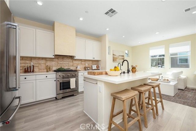 260 Summerville LN, Palmdale, CA 93551