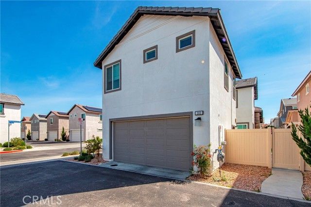 260 Summerville LN, Palmdale, CA 93551