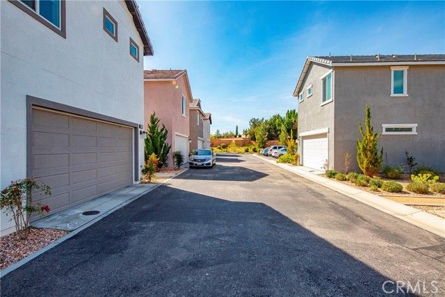 260 Summerville LN, Palmdale, CA 93551