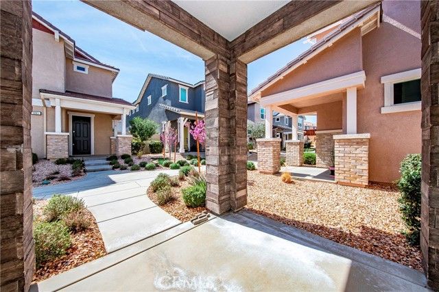 260 Summerville LN, Palmdale, CA 93551