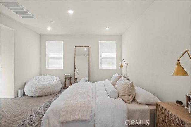 260 Summerville LN, Palmdale, CA 93551