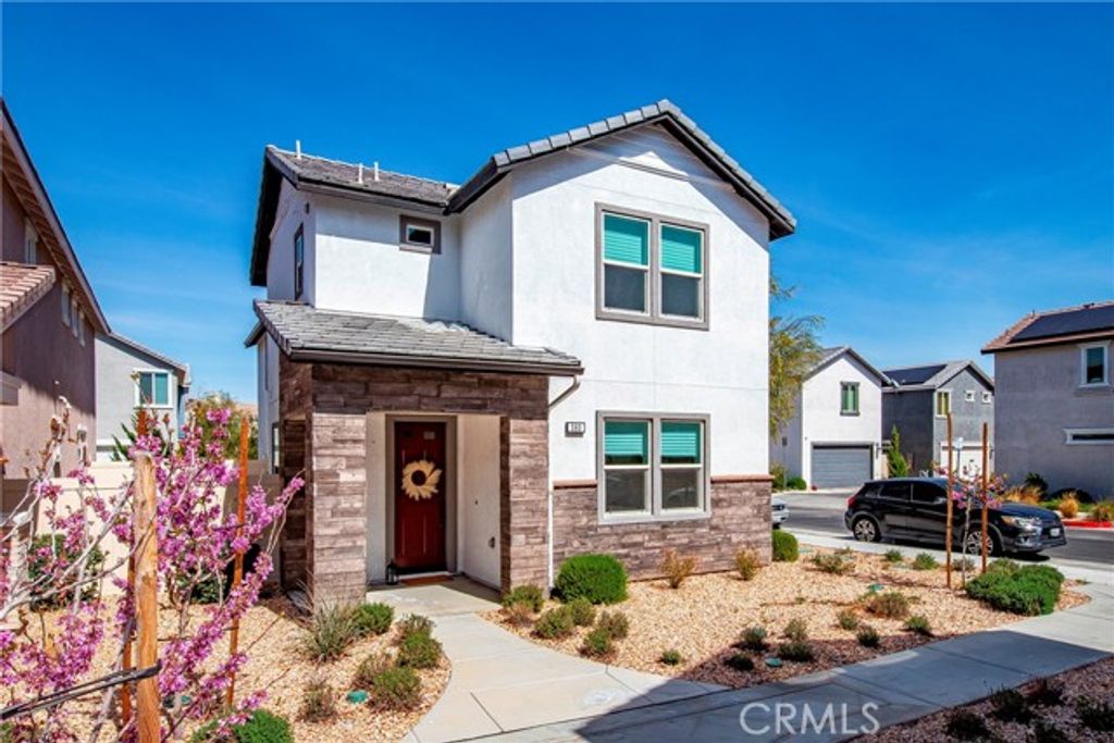 260 Summerville LN, Palmdale, CA 93551