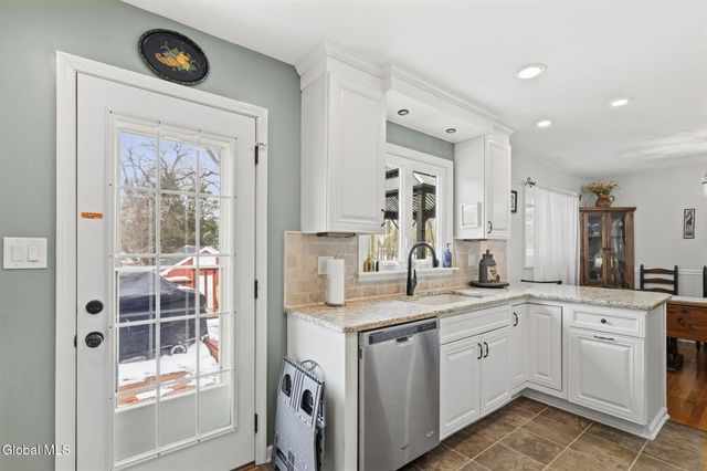 4 Dahlem Boulevard, Schenectady, NY 12309