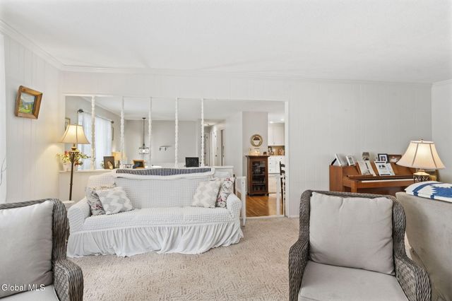 4 Dahlem Boulevard, Schenectady, NY 12309