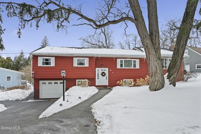 4 Dahlem Boulevard, Schenectady, NY 12309