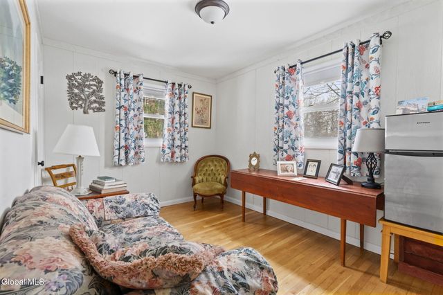 4 Dahlem Boulevard, Schenectady, NY 12309