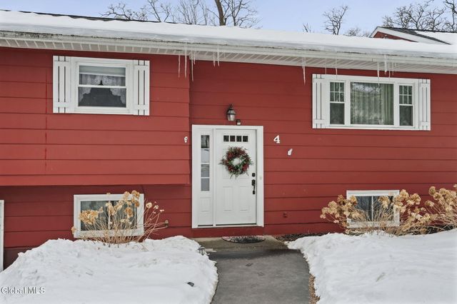 4 Dahlem Boulevard, Schenectady, NY 12309