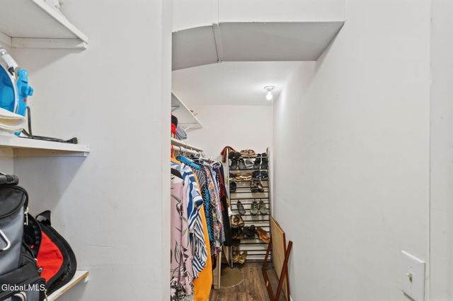 4 Dahlem Boulevard, Schenectady, NY 12309