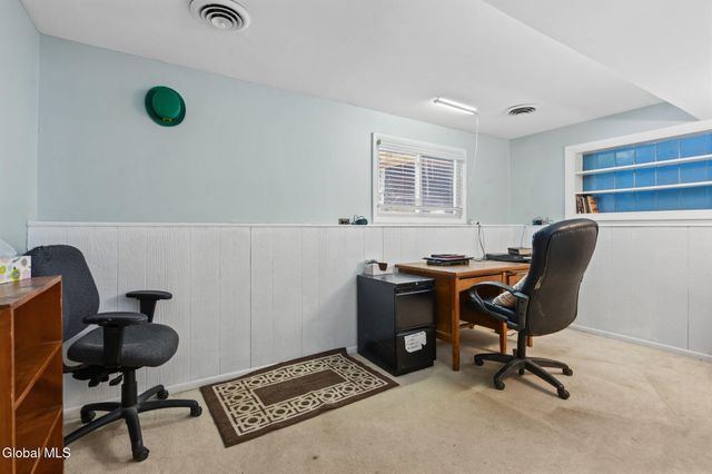 4 Dahlem Boulevard, Schenectady, NY 12309