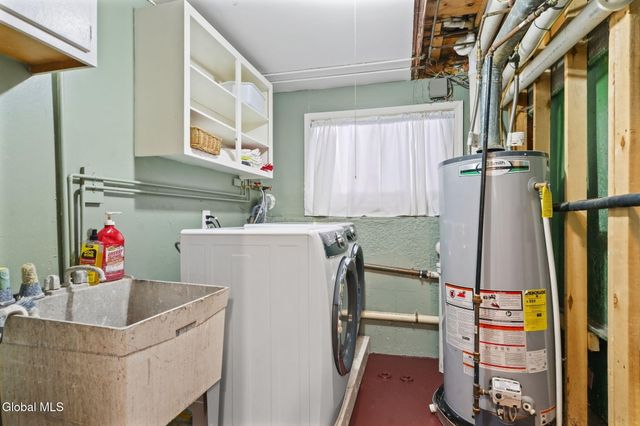 4 Dahlem Boulevard, Schenectady, NY 12309