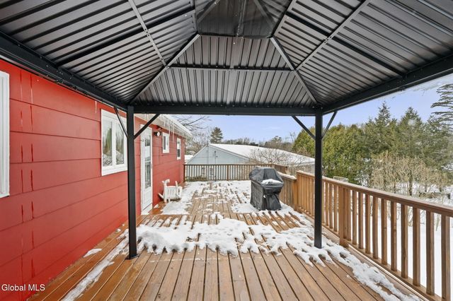 4 Dahlem Boulevard, Schenectady, NY 12309