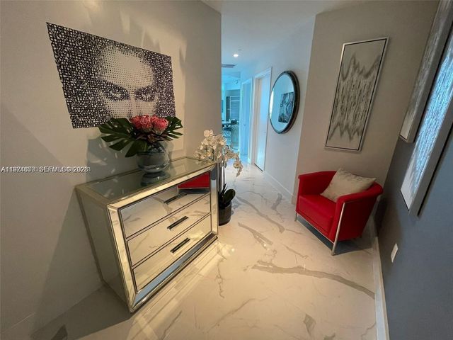 1100 S Miami Ave 4201, Miami, FL 33130