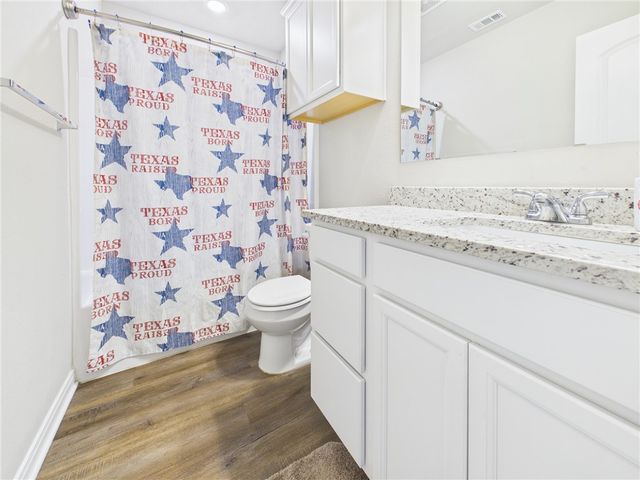 2729 Porters Way, Bryan, TX 77803